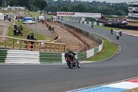 Vintage-motorcycle-club;eventdigitalimages;mallory-park;mallory-park-trackday-photographs;no-limits-trackdays;peter-wileman-photography;trackday-digital-images;trackday-photos;vmcc-festival-1000-bikes-photographs